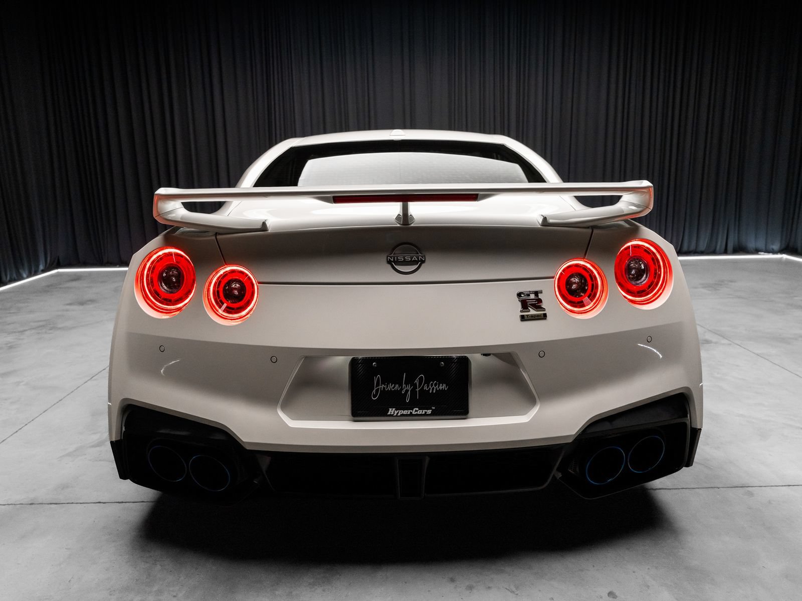 Used 2024 Nissan GT-R w/ Floor Mat Package AWD/4WD image 11