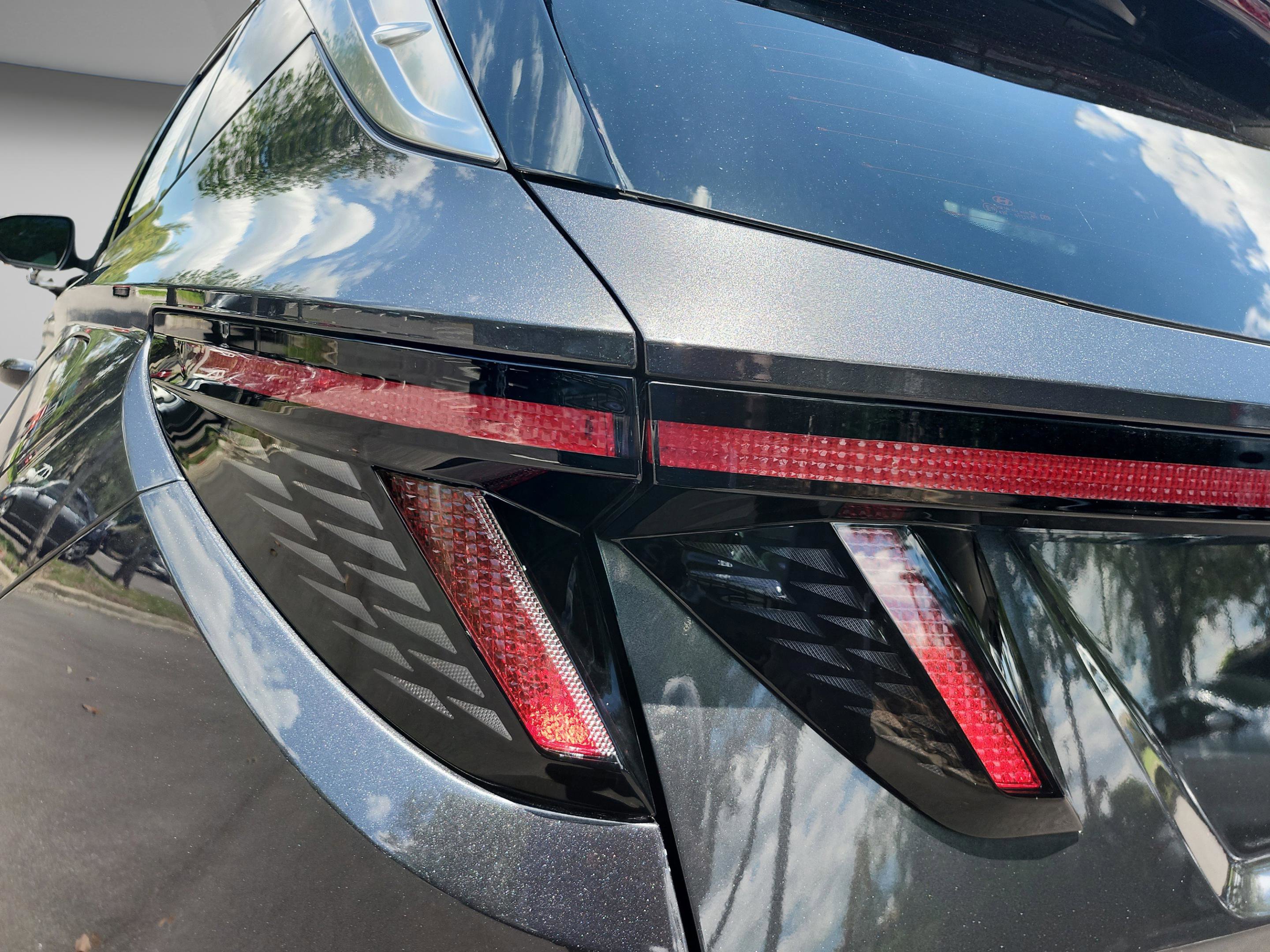 Certified 2022 Hyundai Tucson Limited FWD image 32