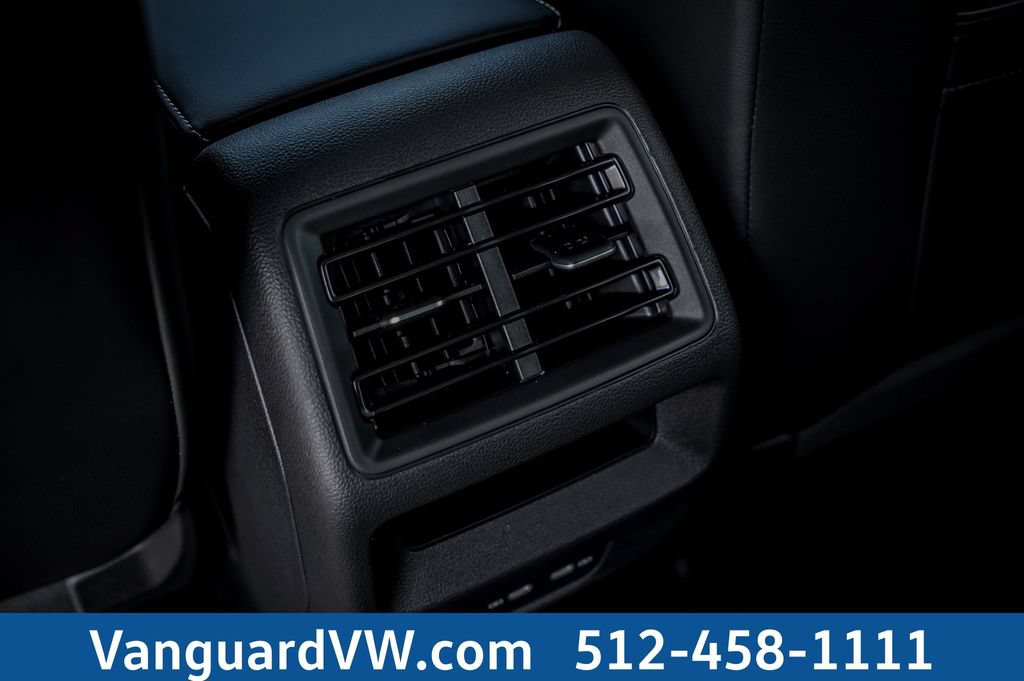 New 2026 Volkswagen Tiguan SE R-Line FWD image 23