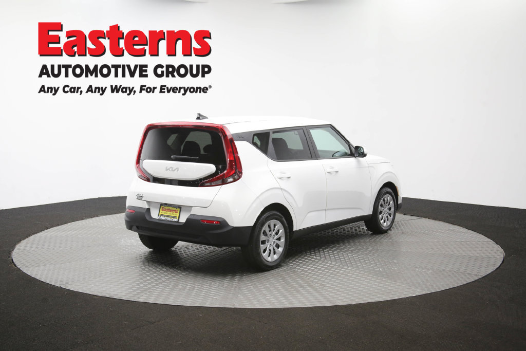 Used 2022 Kia Soul LX FWD image 43