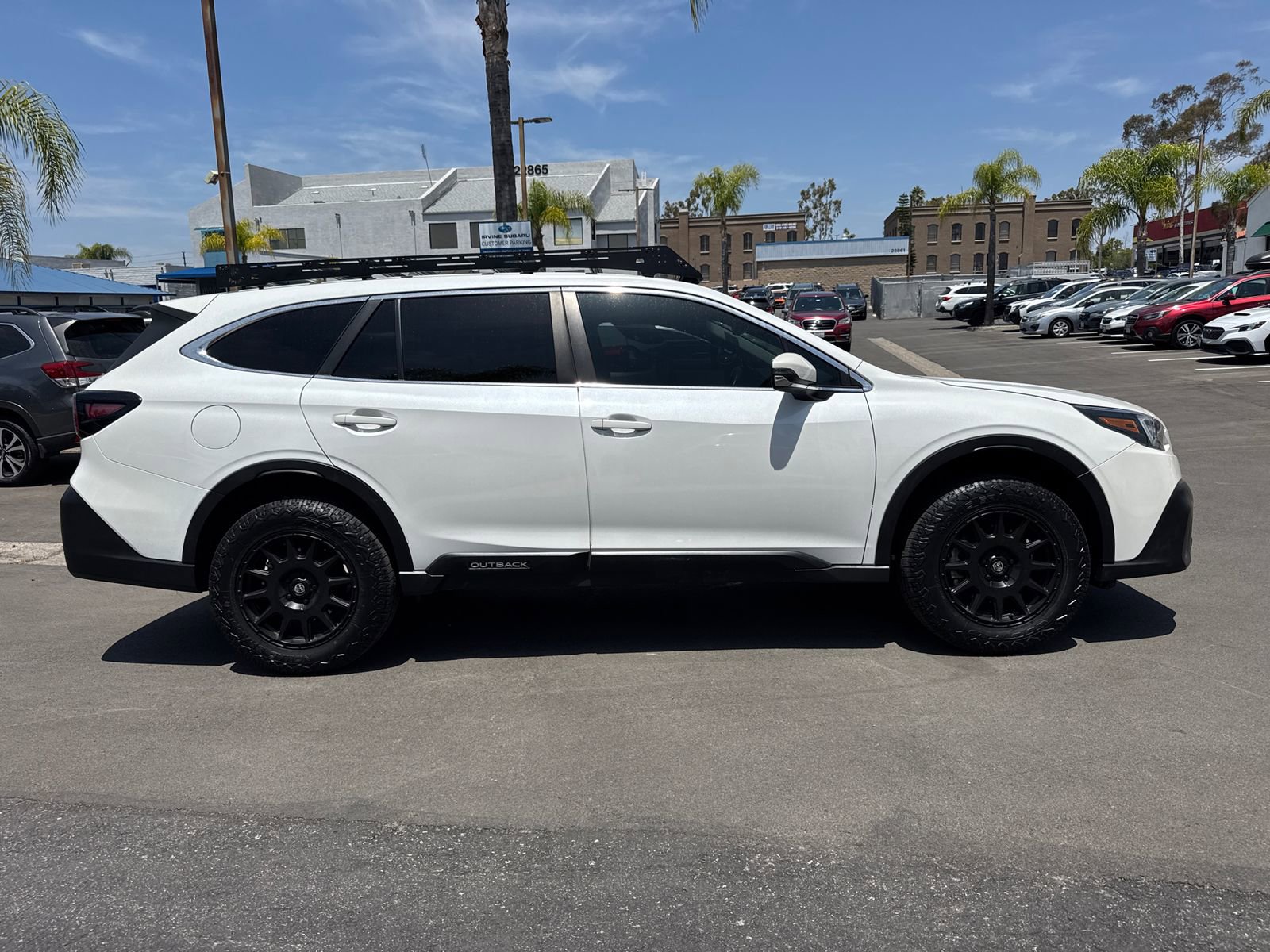 Used 2022 Subaru Outback Premium AWD/4WD image 5