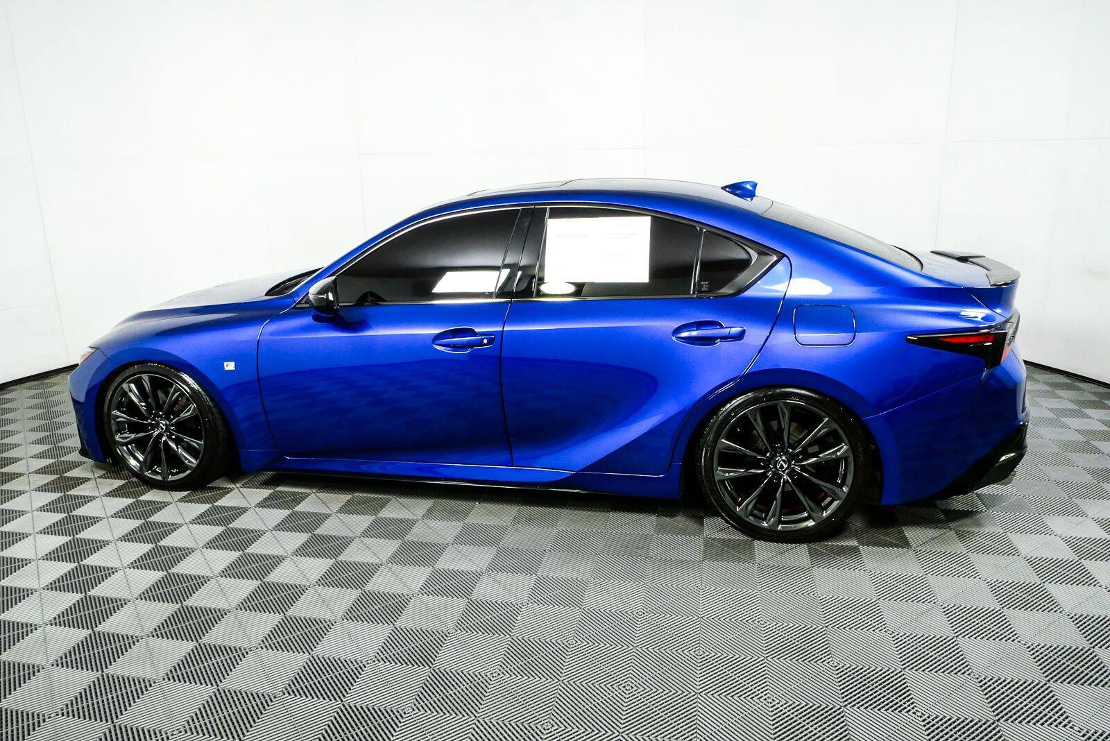 Used 2025 Lexus IS 350 F Sport RWD image 30