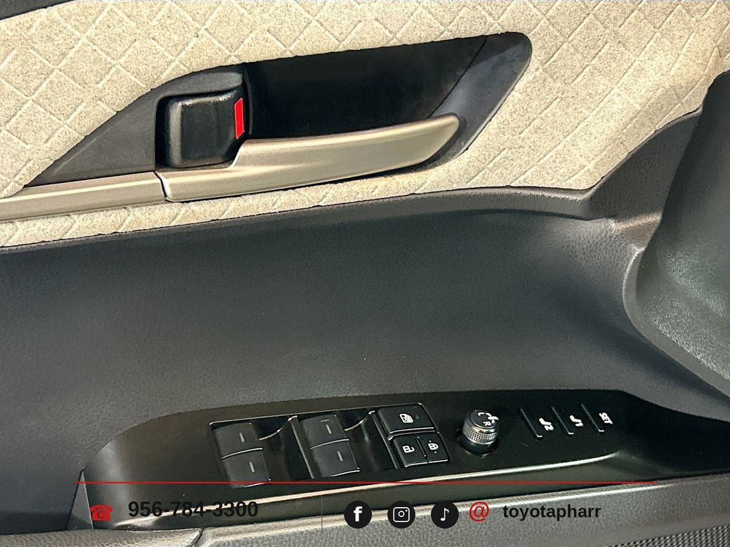 Used 2025 Toyota Camry XLE w/ Premium Package FWD image 16