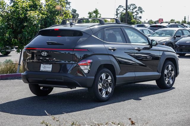 New 2024 Hyundai Kona SEL w/ Convenience Package FWD image 5