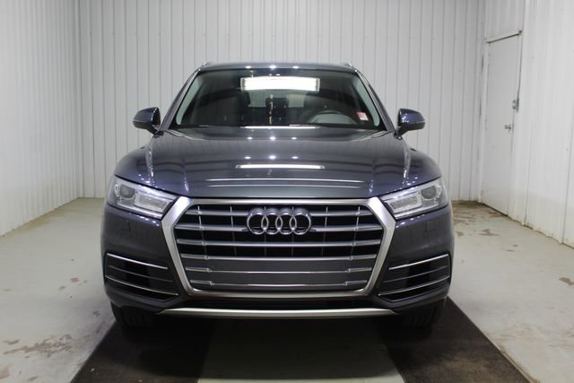 Used 2020 Audi Q5 2.0T Premium AWD/4WD image 2