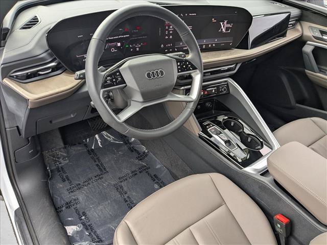 Certified 2025 Audi Q5 Premium w/ Convenience Package AWD/4WD image 10