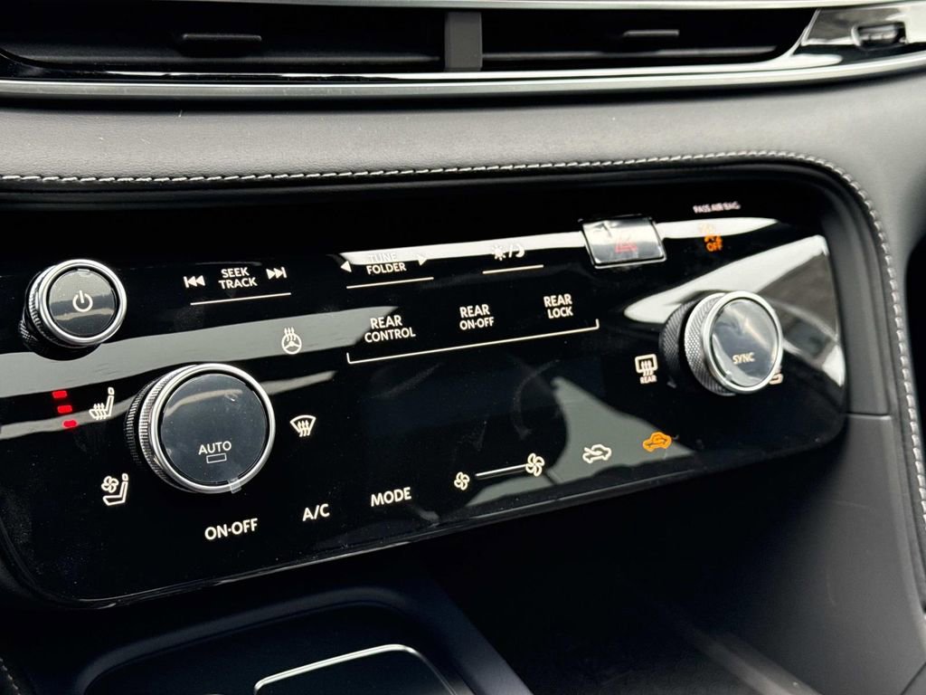 New 2026 INFINITI QX60 Sport image 5