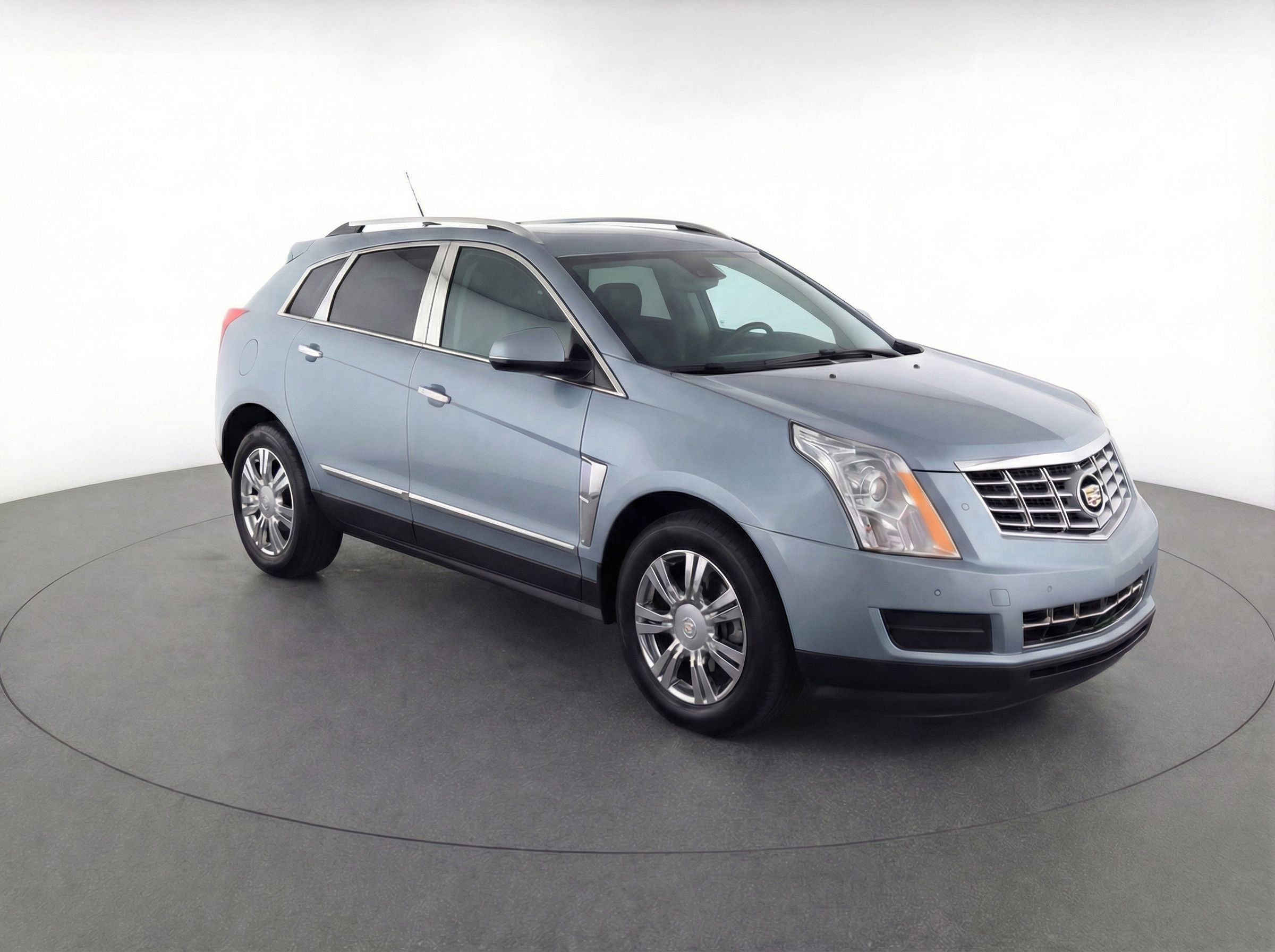 Used 2013 Cadillac SRX Luxury w/ Driver Awareness Package image 2