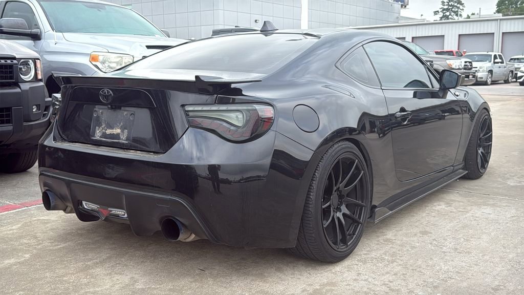 Used 2013 Scion FR-S image 3