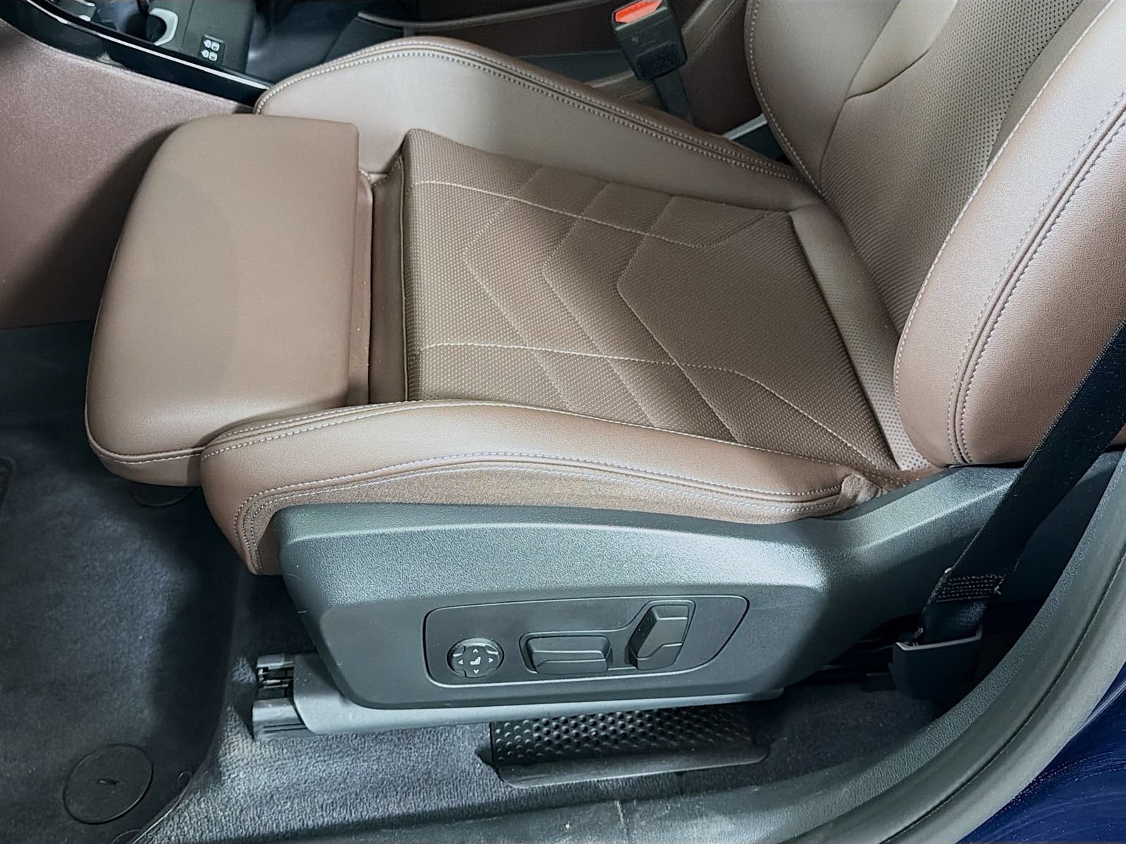 Used 2025 BMW X1 xDrive28i w/ Convenience Package AWD/4WD image 22