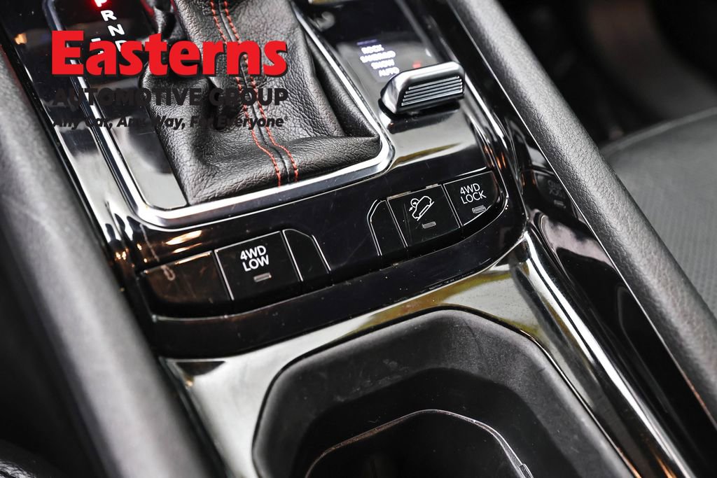 Used 2022 Jeep Compass Trailhawk w/ Trailhawk Elite Group image 21