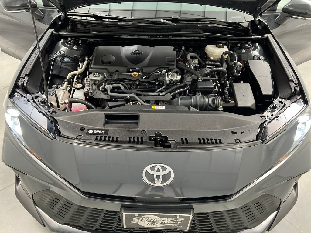 Used 2025 Toyota Camry SE FWD image 60