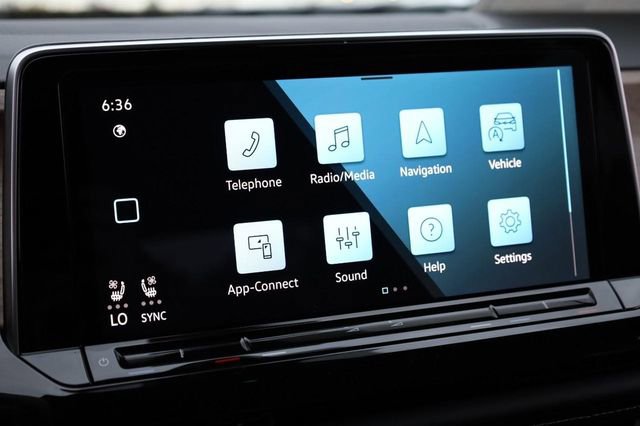 New 2026 Volkswagen Atlas SE image 13