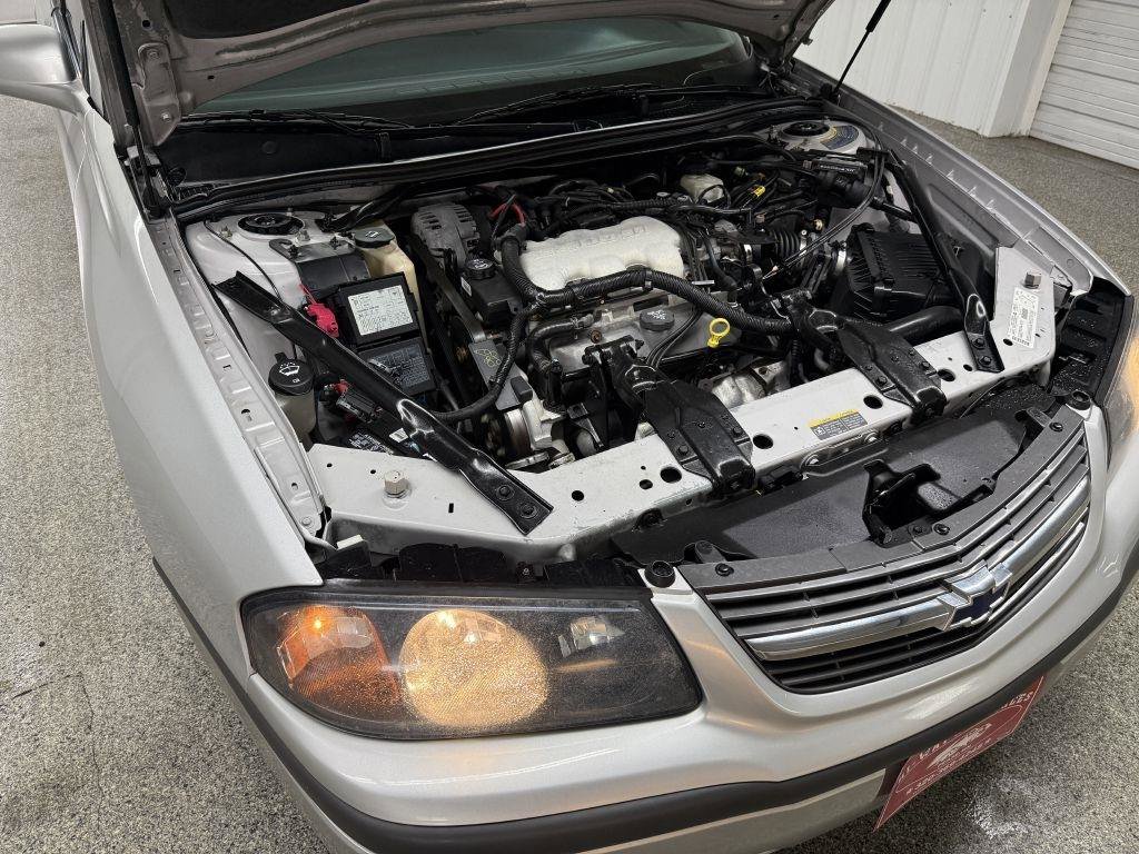 Used 2003 Chevrolet Impala Sedan w/ Preferred Equipment Group image 42
