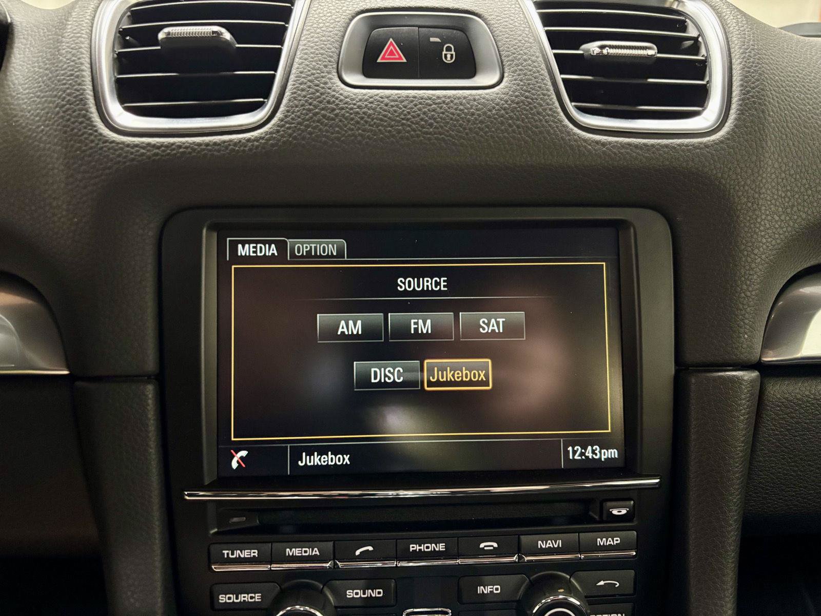 Used 2015 Porsche Cayman RWD image 28