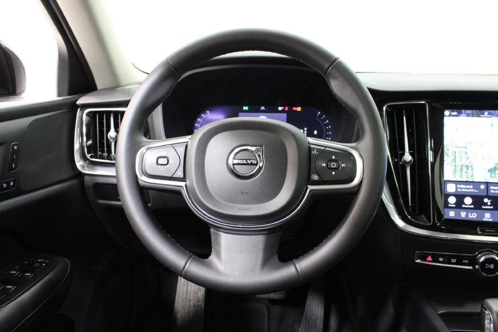 Used 2024 Volvo S60 B5 Core AWD/4WD image 25