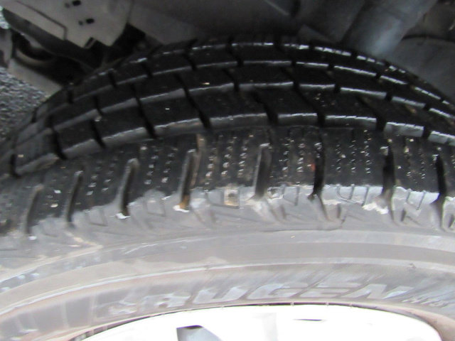 Used 2023 Ford Transit 350 XLT image 12