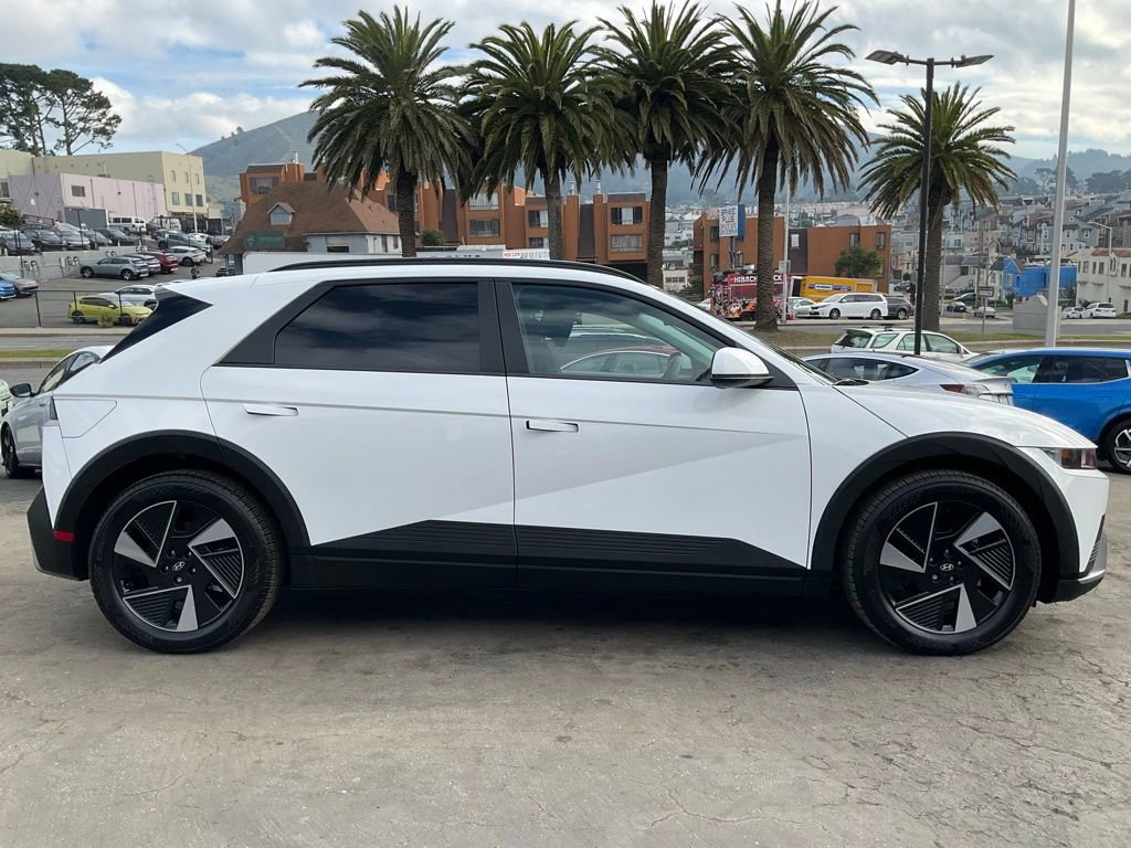 Used 2025 Hyundai Ioniq 5 SEL image 3