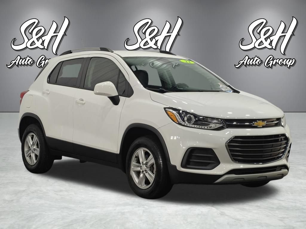 Used 2022 Chevrolet Trax LT w/ Driver Confidence Package AWD/4WD image 2