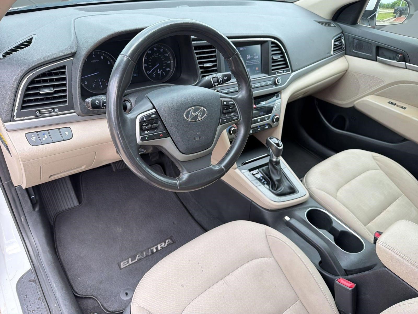 Used 2017 Hyundai Elantra Value Edition FWD image 4
