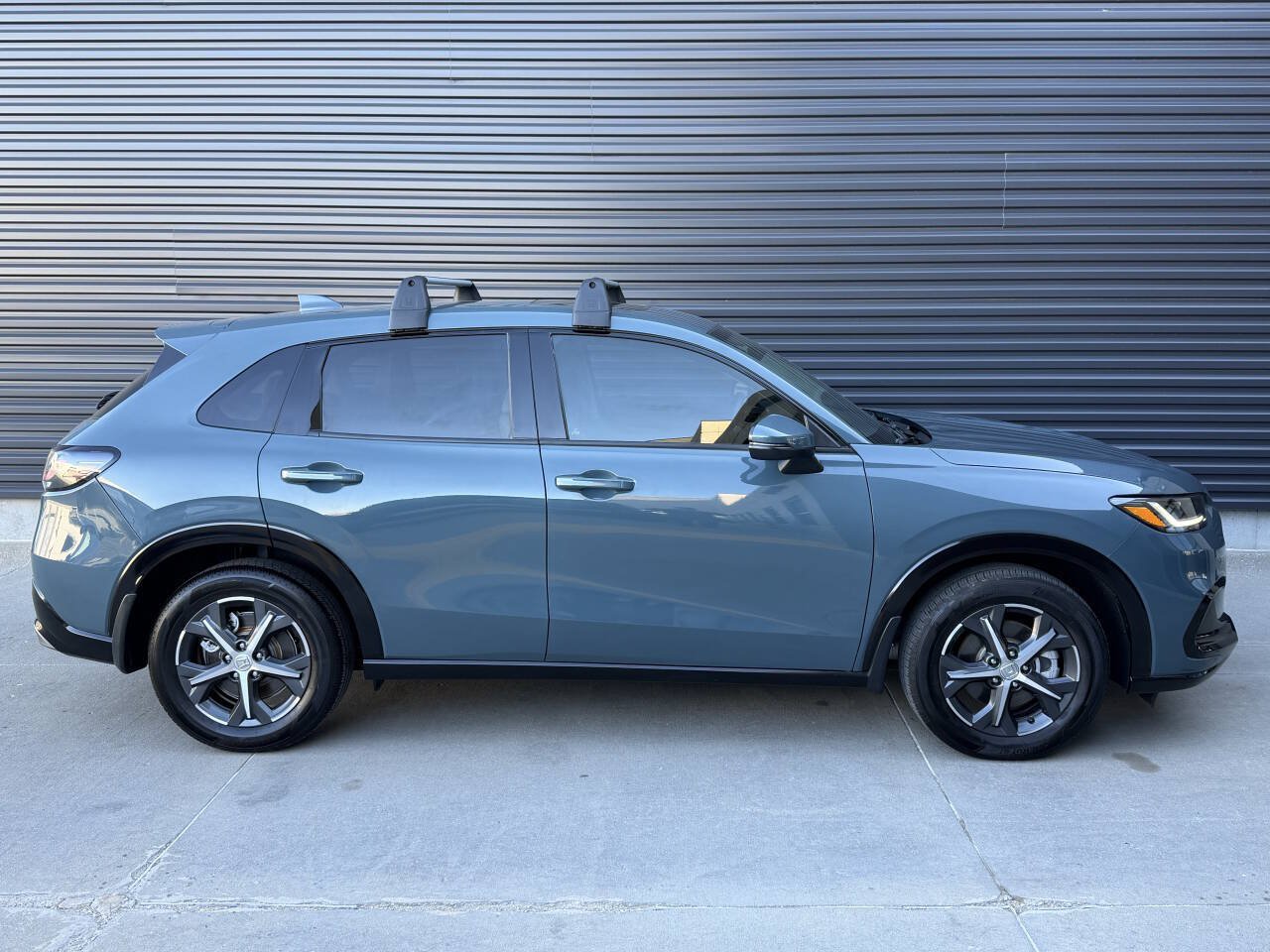 Used 2025 Honda HR-V EX-L image 10
