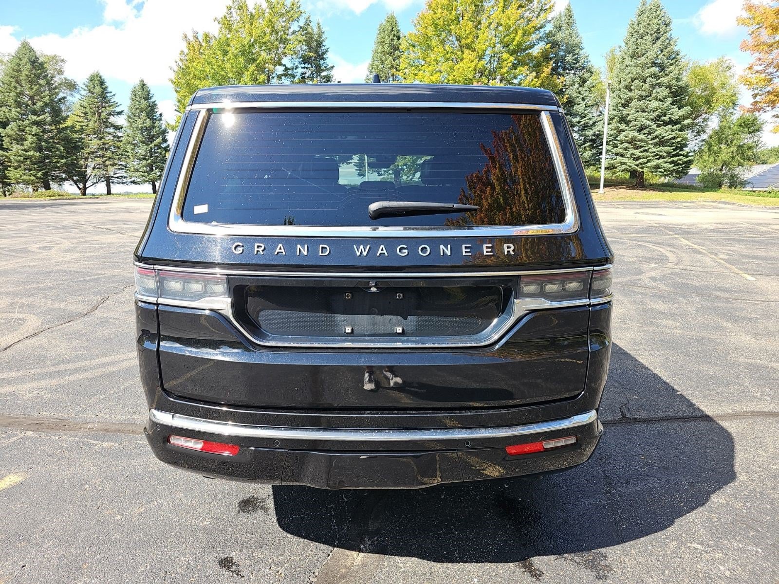 Used 2024 Jeep Grand Wagoneer L 4WD image 5