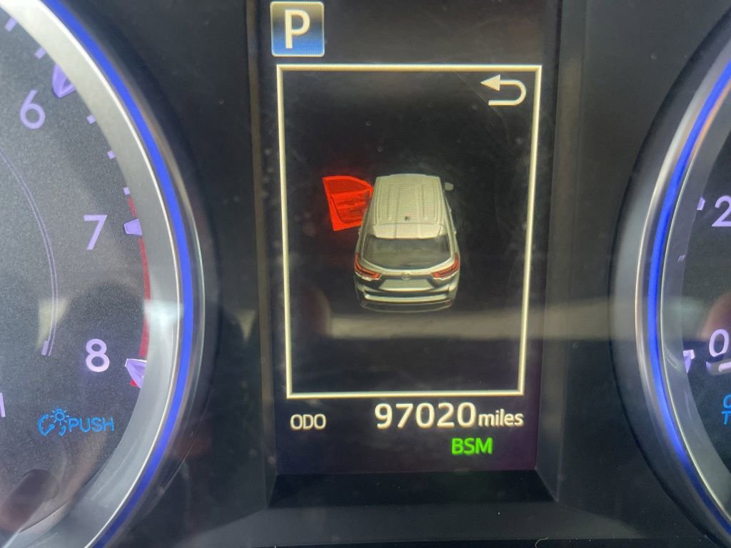 Used 2019 Toyota Highlander XLE image 30