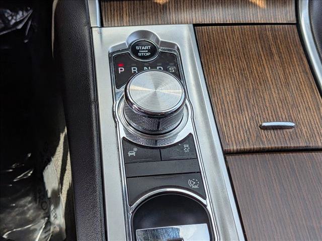 Used 2015 Jaguar XF Premium RWD image 12