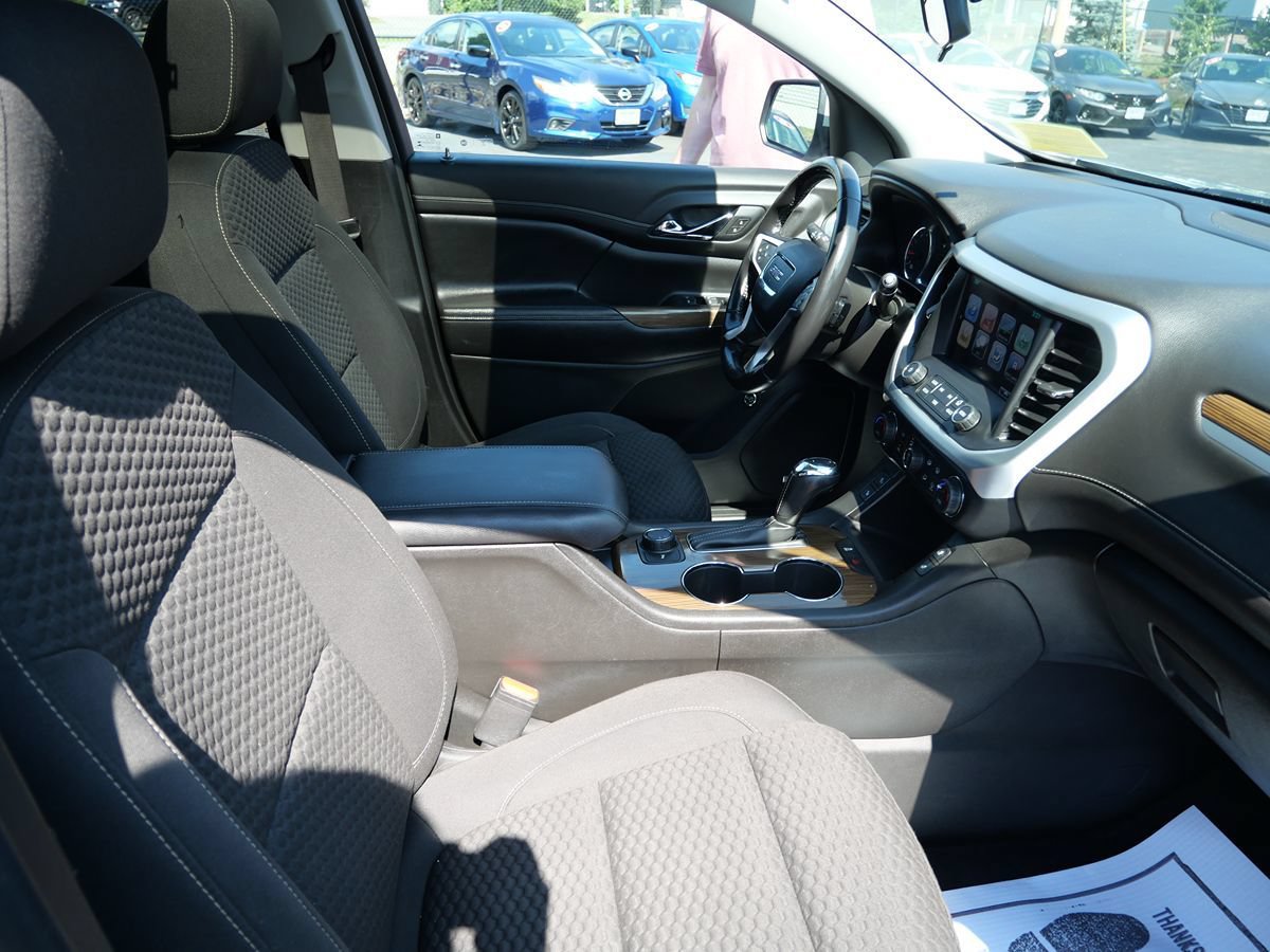 Used 2019 GMC Acadia SLE w/ GMC Pro Grade Package AWD/4WD image 18