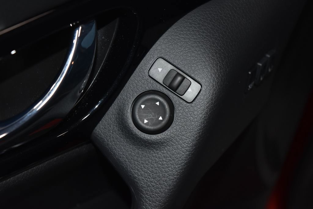 Certified 2022 Nissan Rogue Sport SL w/ Premium Package image 6