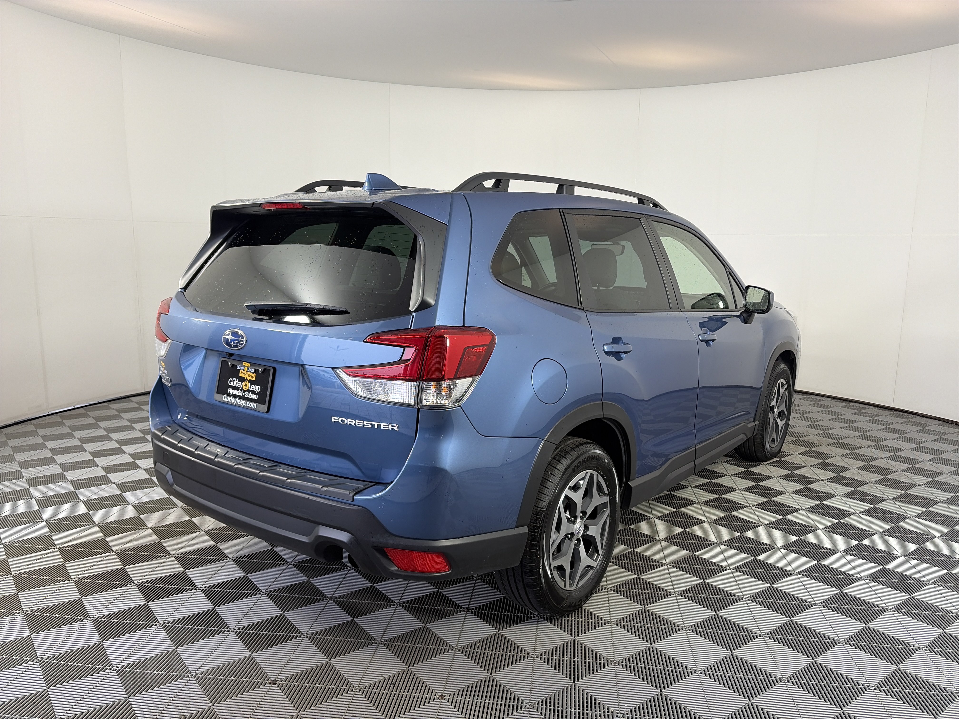 Used 2022 Subaru Forester Premium w/ Popular Package #1 AWD/4WD image 10