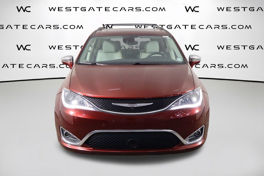 Used 2017 Chrysler Pacifica Limited w/ UConnect Theater Package FWD image 2