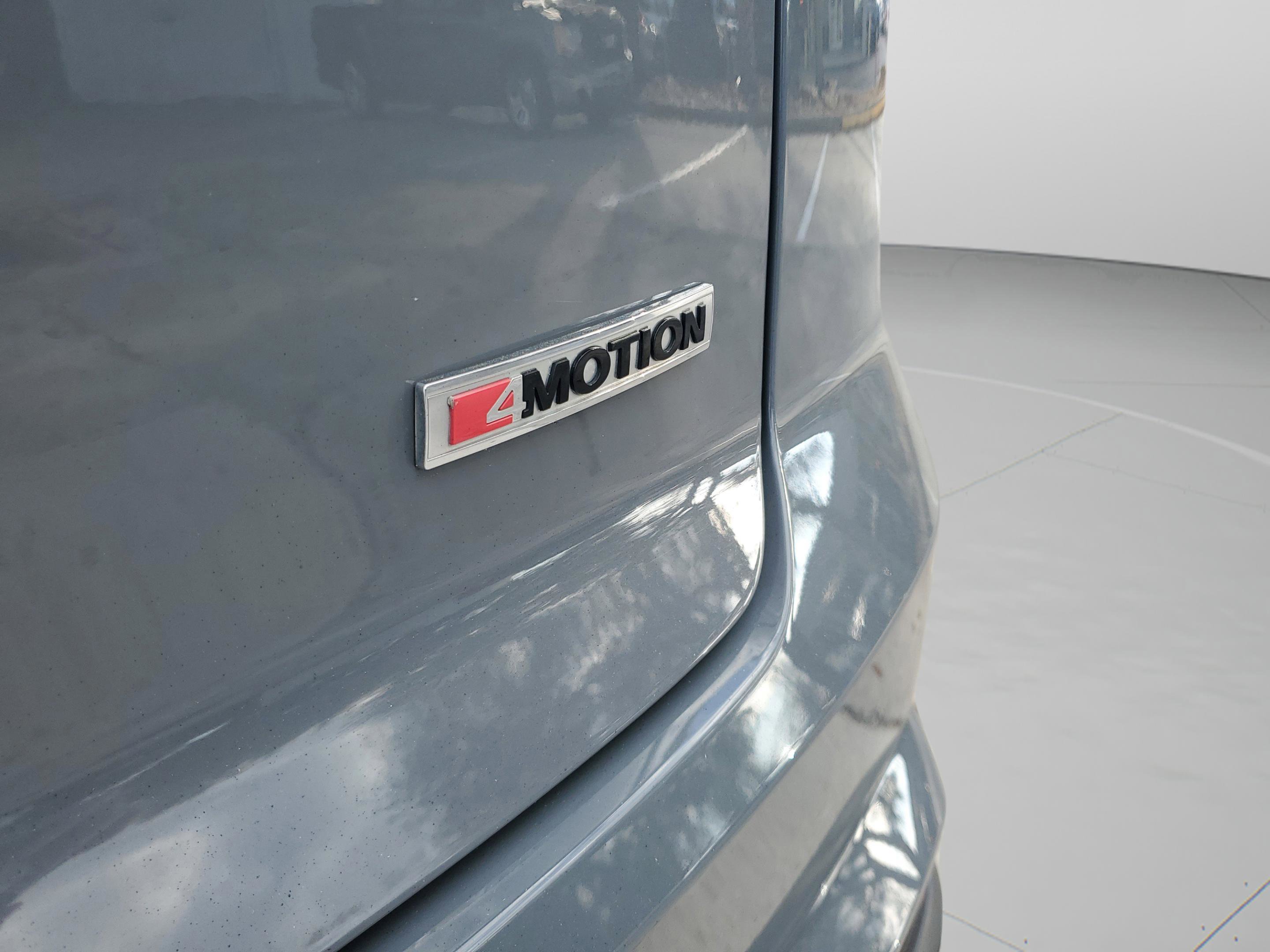 Used 2021 Volkswagen Atlas Cross Sport SE w/ Panoramic Sunroof Package image 8