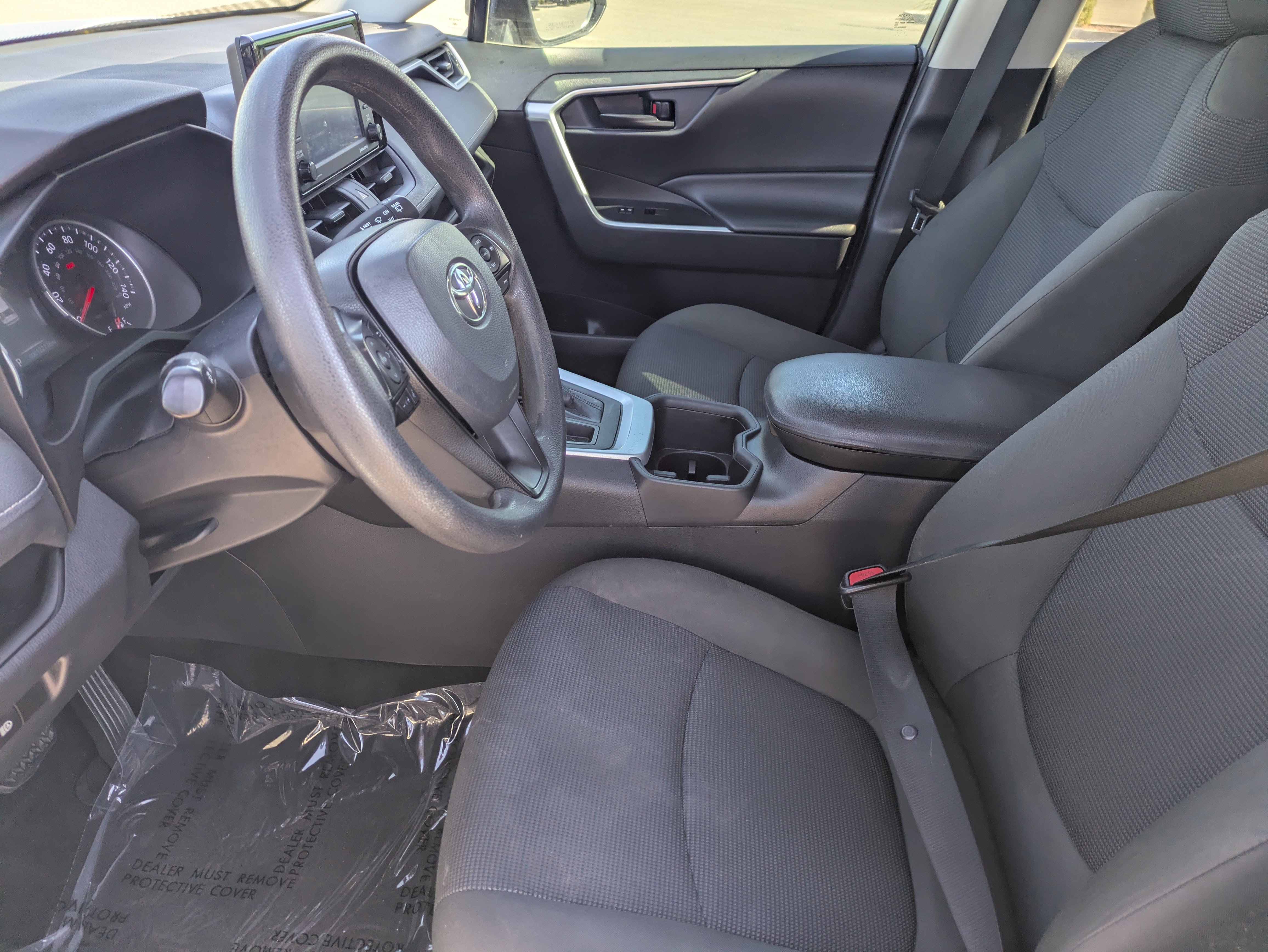Used 2022 Toyota RAV4 LE w/ Carpet Mat Package (TMS) FWD image 25