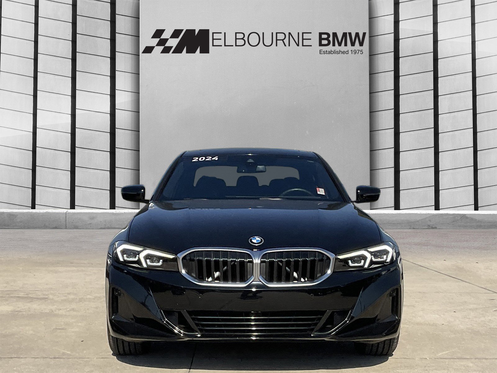 Certified 2024 BMW 330i Sedan w/ Premium Package image 2
