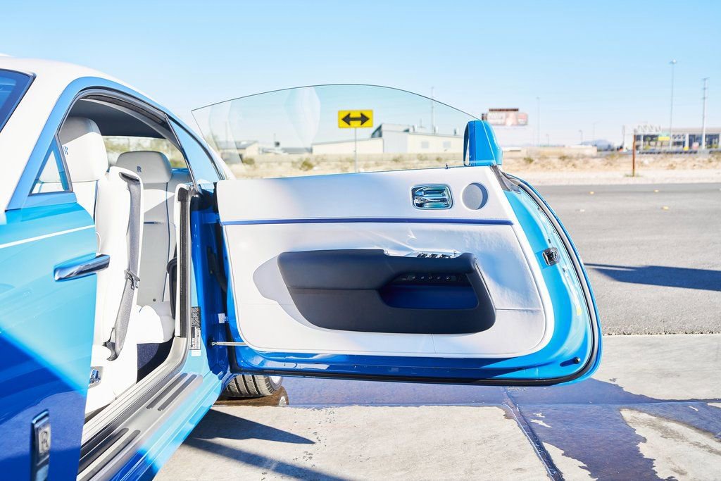 Used 2020 Rolls-Royce Wraith image 28