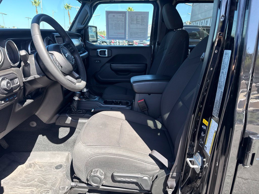 Certified 2023 Jeep Wrangler Unlimited AWD/4WD image 16