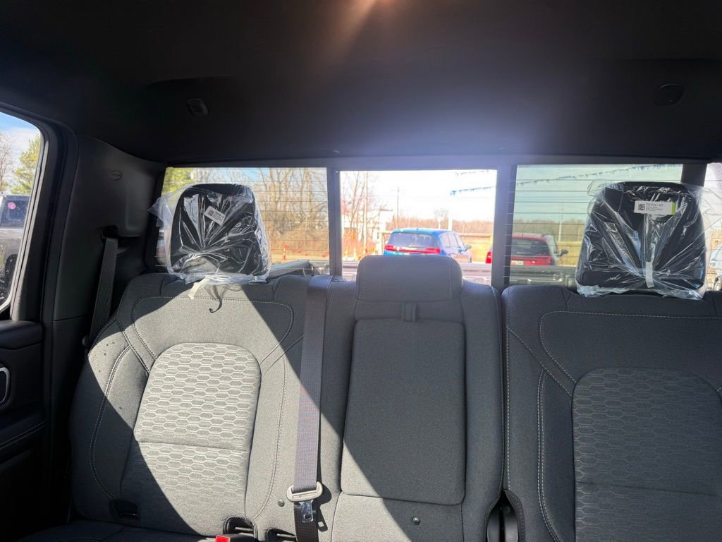 New 2026 RAM 1500 Big Horn w/ Night Edition image 32