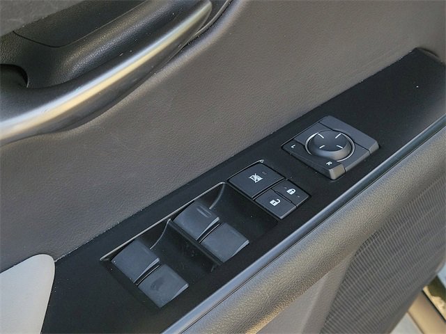 Used 2019 Lexus UX 200 w/ Premium Package image 18