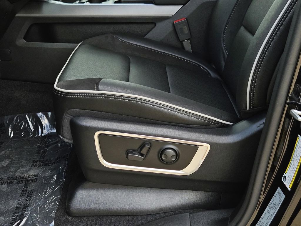 New 2025 RAM 1500 Laramie image 19