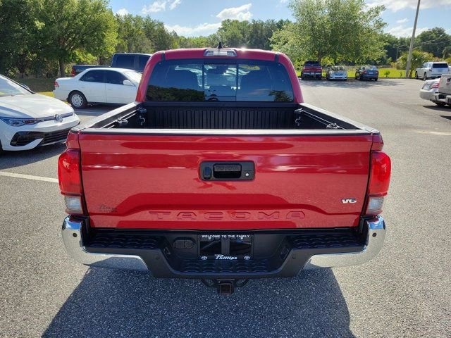Used 2020 Toyota Tacoma SR5 RWD image 11