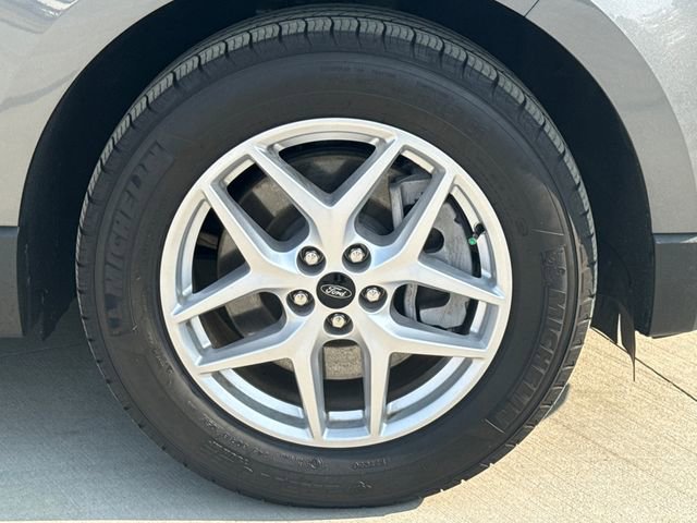 Used 2024 Ford Edge SEL w/ Convenience Package AWD/4WD image 9