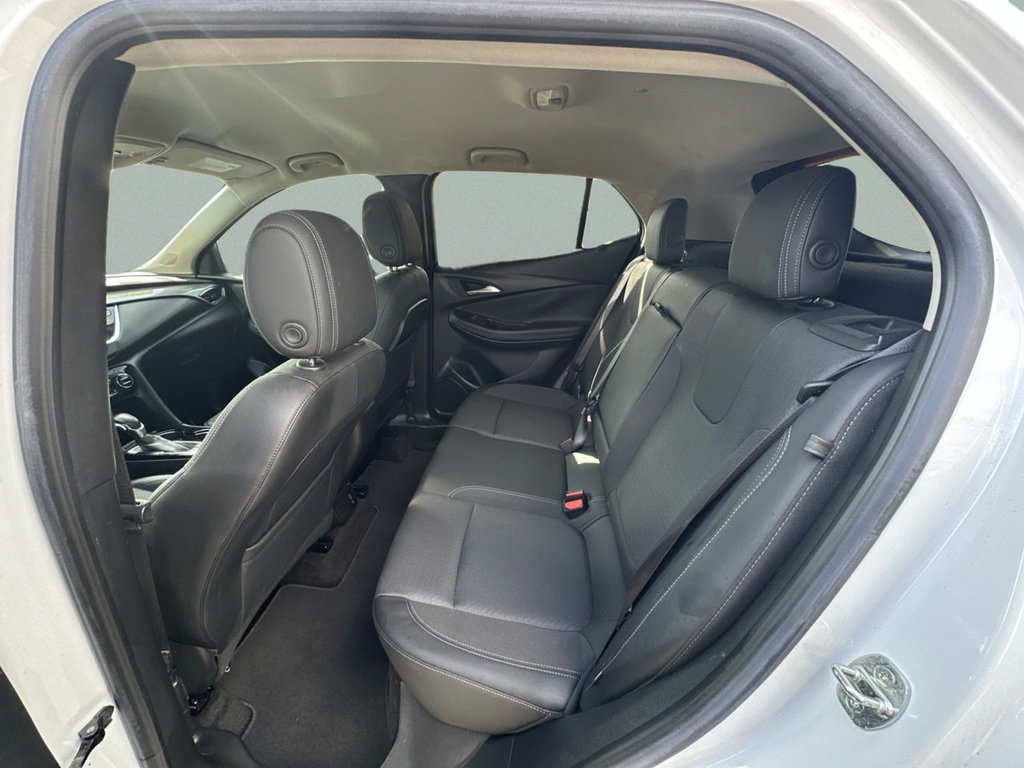 Used 2022 Buick Encore GX Select FWD image 23