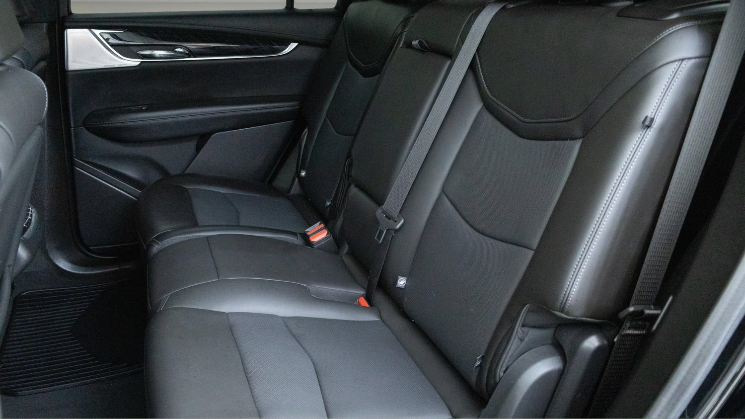 Used 2023 Cadillac XT6 Premium Luxury w/ Technology Package FWD image 28