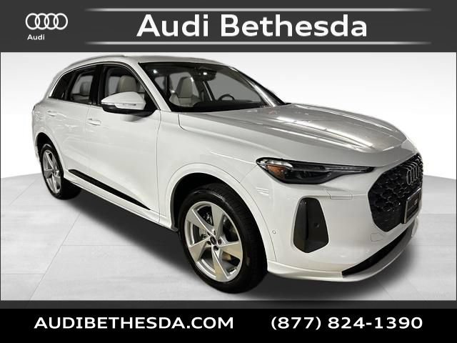 Certified 2025 Audi Q5 Premium w/ Premium Plus AWD/4WD image 1