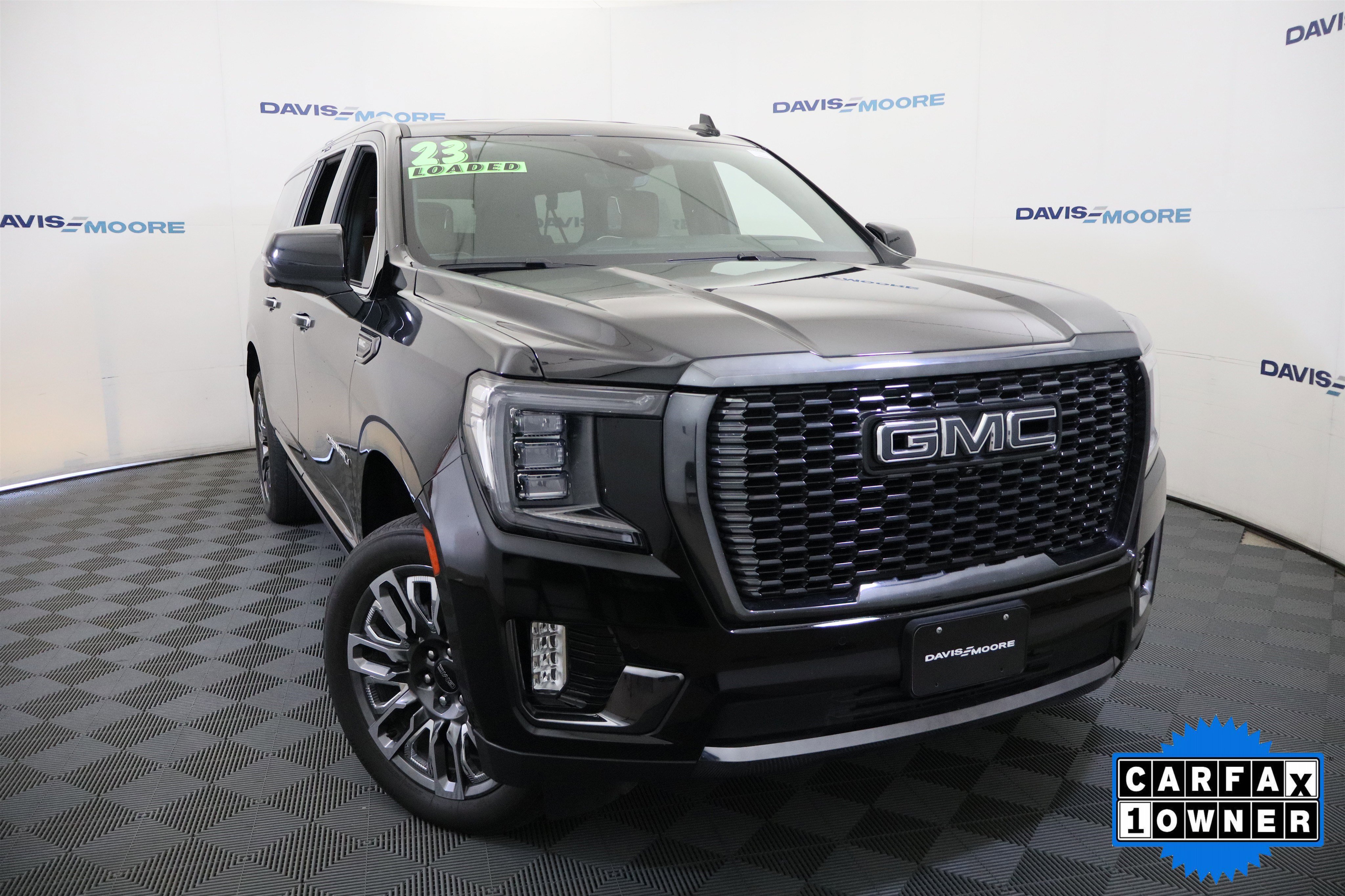 Used 2023 GMC Yukon XL Denali Ultimate AWD/4WD image 2