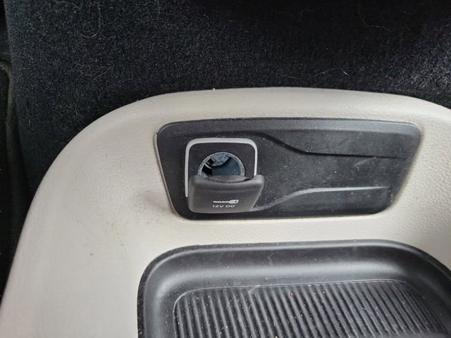 Used 2024 Chrysler Pacifica Touring-L image 25