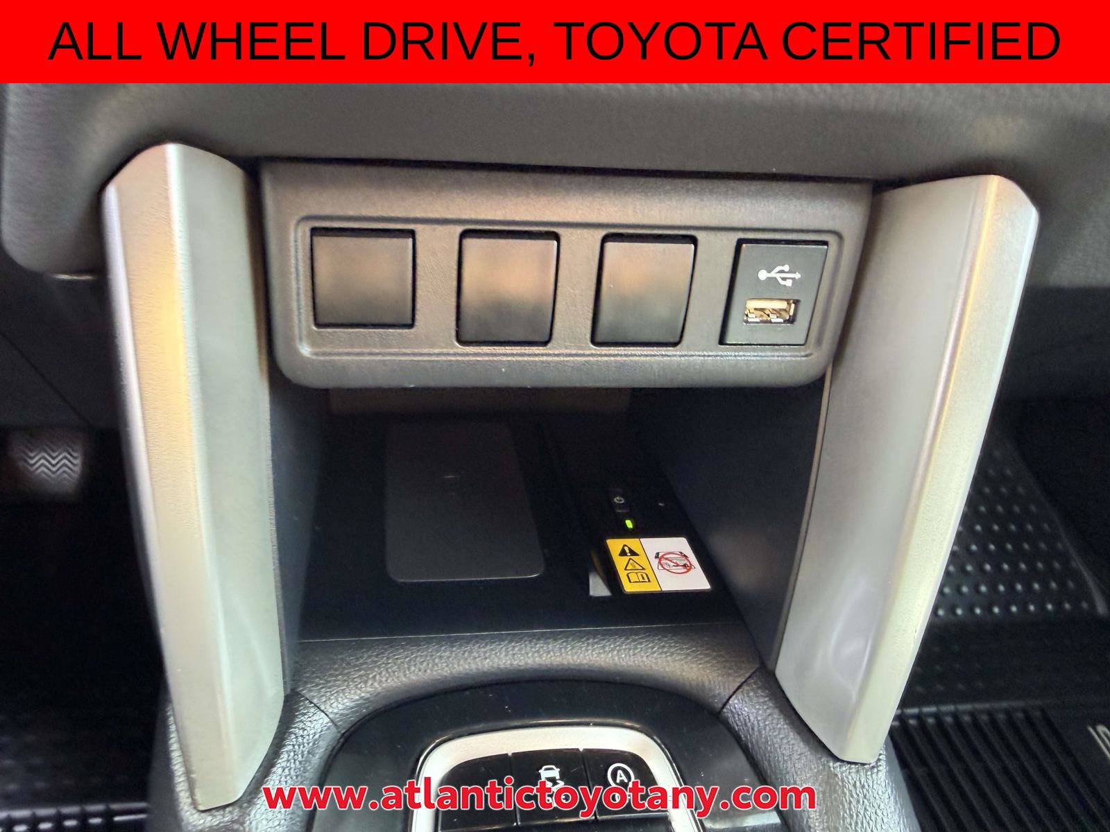 Certified 2022 Toyota Corolla Cross LE AWD/4WD image 22