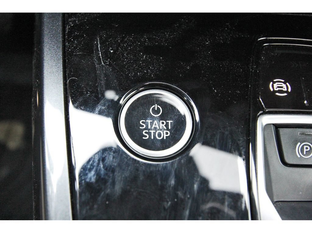 Used 2022 Audi Q4 e-tron Premium Plus AWD/4WD image 31