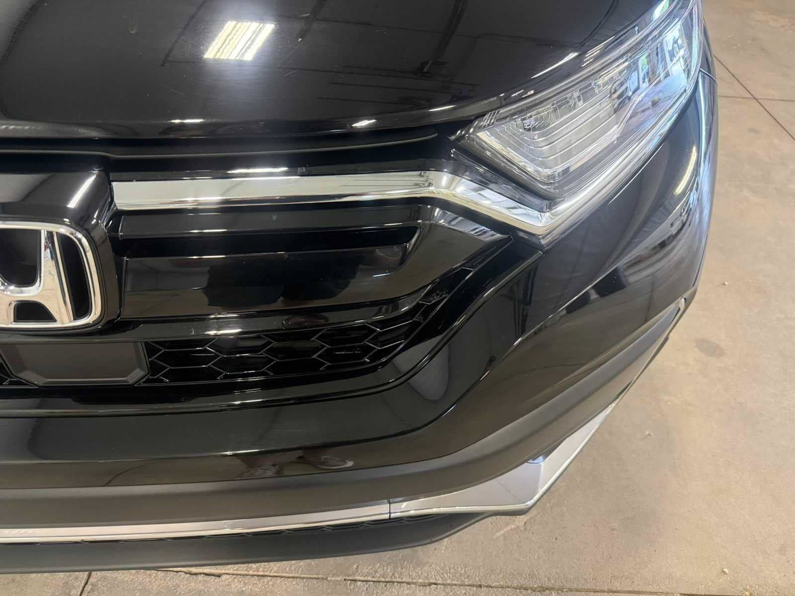 Used 2022 Honda CR-V Touring image 5